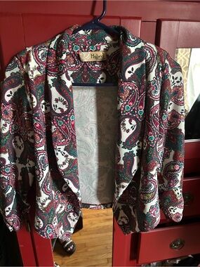 Hybrid & company Cream Paisley Open-Front Blazer with Pink and Green Accents